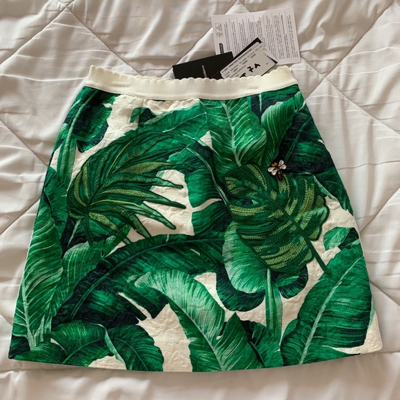 GORGEOUS DOLCE & GABBANA Green Leaf Skirt - Picture 3 of 8